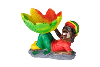 Aschenbecher, Polyresin Rasta liegend mit Hanfblatt, 13x9x 9cm