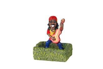 Ashtray, Polyresin Rasta standing with guitar, 8x7x 9cm