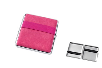 Cigarette case pink with rubber outside and inside